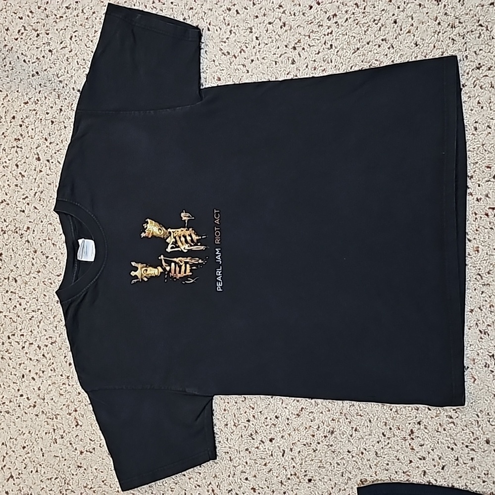 Pearl Jam Riot Act Tour T-shirt